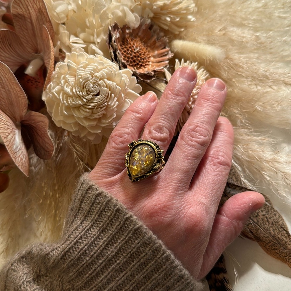 FREE PEOPLE adjustable tigers eye gold ring ✨